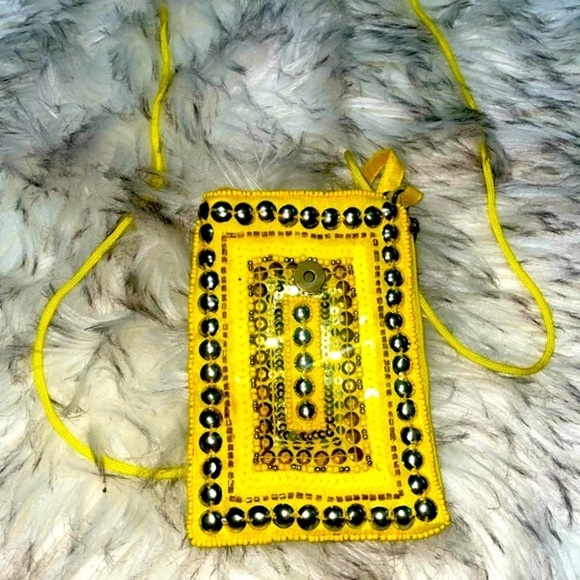 Beaded phone bag crossbody Yellow pouch travel bag vacation bag summer bag - Picture 1 of 16
